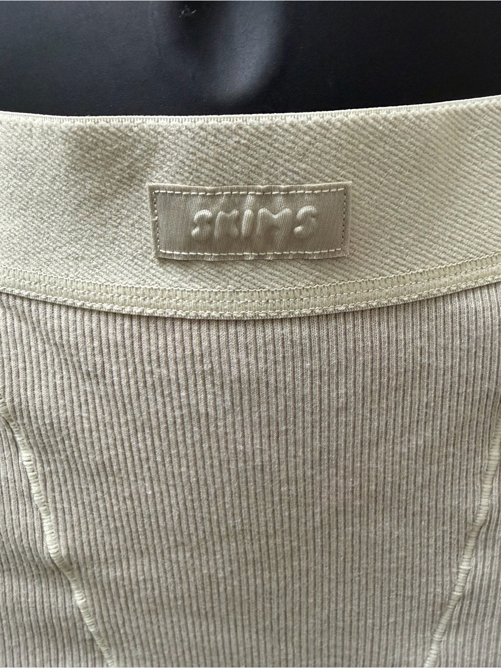 SKIMS Boxers - Picture 2 of 5
